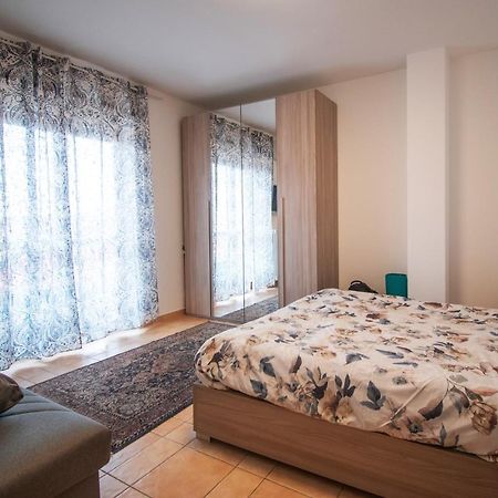 Ferienwohnung Luminoso Peschiera del Garda Exterior foto