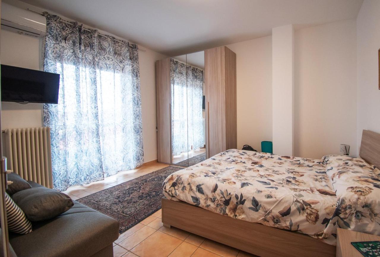 Ferienwohnung Luminoso Peschiera del Garda Exterior foto